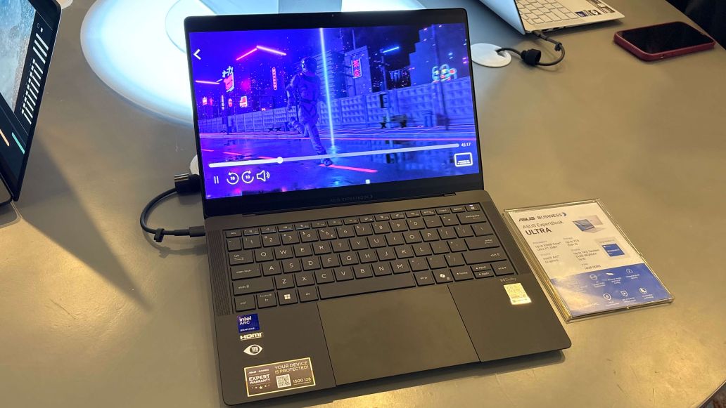 Ketahanan Baterai 26 Jam ASUS ExpertBook Ultra Angkat Standar Industri Laptop Bisnis 3